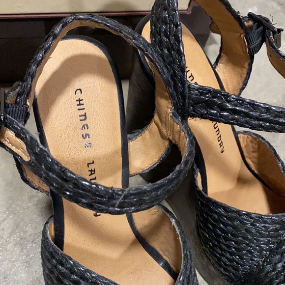 Chinese Laundry Wedges - Picture 2 of 4